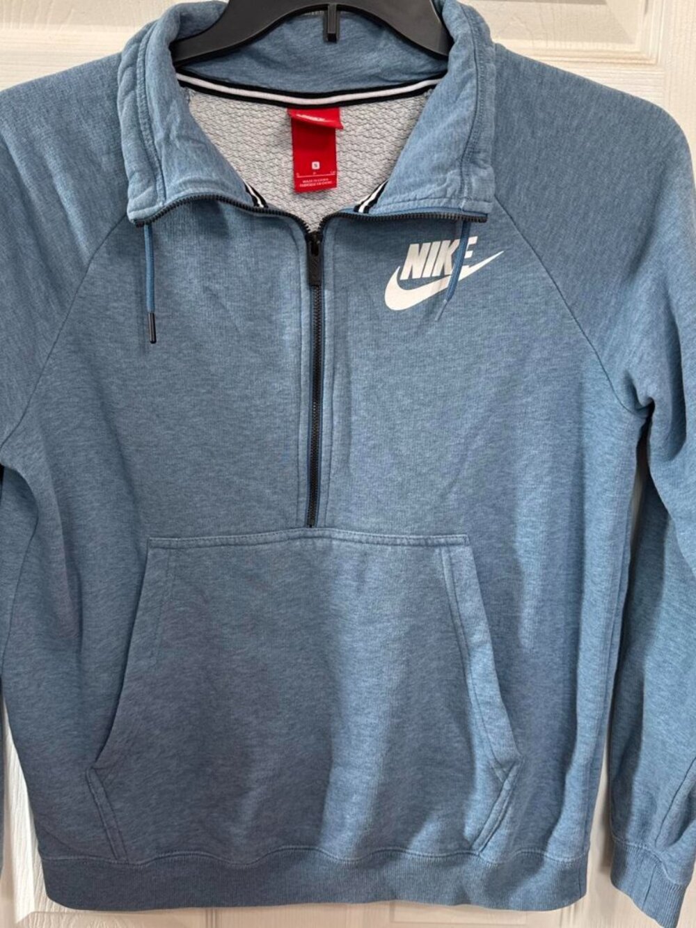 Nike blue quarter zip jacket #athleisure #sweatshirt